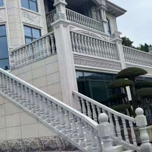 呼和浩特 芝麻白别墅，栏杆