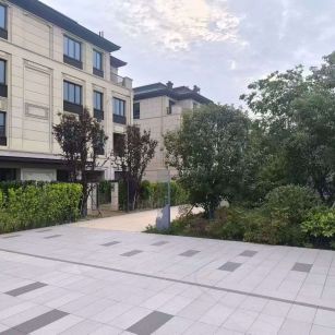 呼和浩特 芝麻白与芝麻白搭配铺装，尺寸1200*600