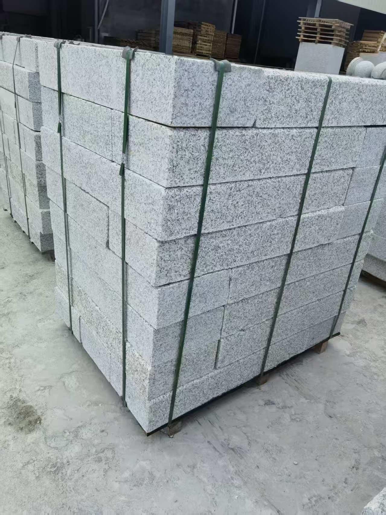 呼和浩特 芙蓉白火烧两面路沿石