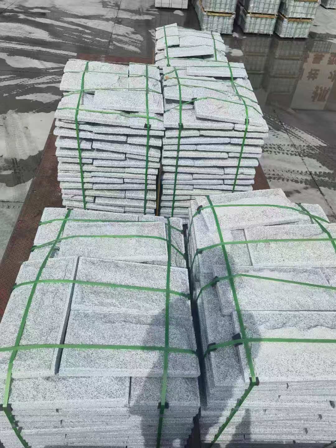 呼和浩特 芝麻白蘑菇石装车出货