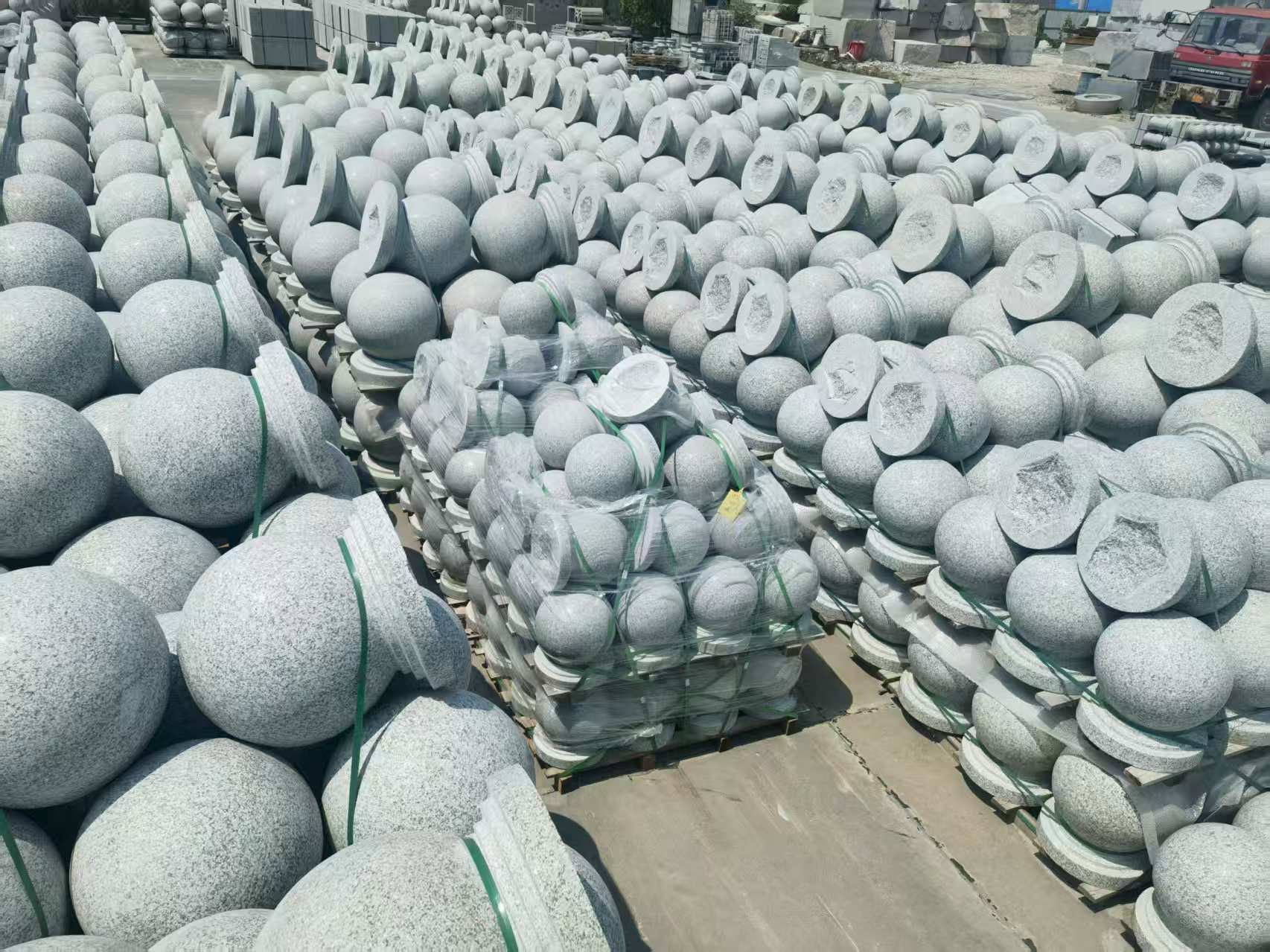 呼和浩特 花岗岩实心圆球，石球，挡车球，挡车石，车止石，路障石。